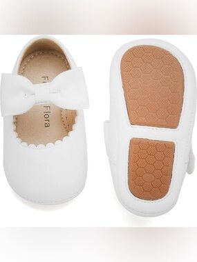 Felix & Flora Baby Walking Shoes Moccasins Rubber Sole in (Size: 12-18M)